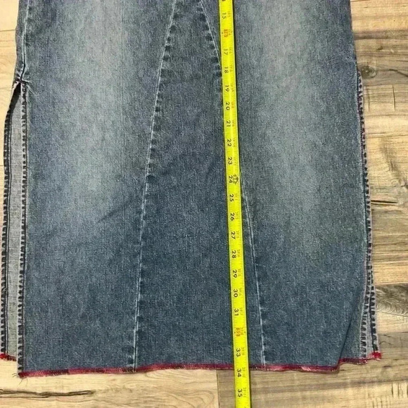 Unionbay Junior’s Denim Skirt,Y2K, side slits, size 3 - Picture 7 of 9